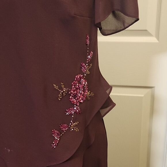 Party, prom, ball, fancy dress gown - Picture 3 of 13